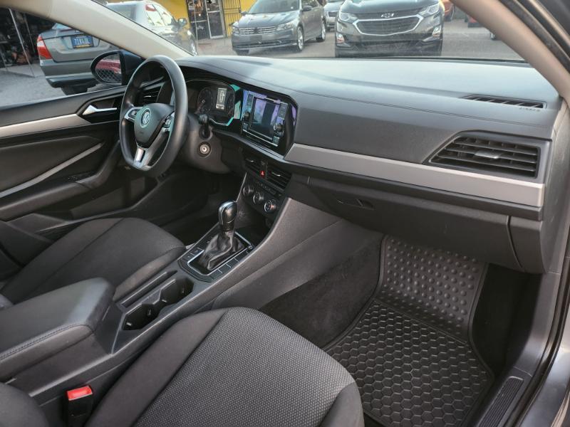 Volkswagen Jetta 1.4T S 8A 2020
