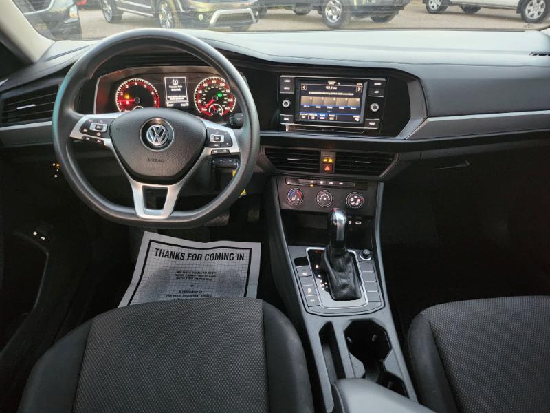 Volkswagen Jetta 1.4T S 8A 2020