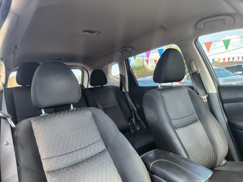 Nissan Rogue SV 2WD 2017