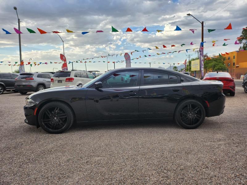 Dodge Charger SE 2016