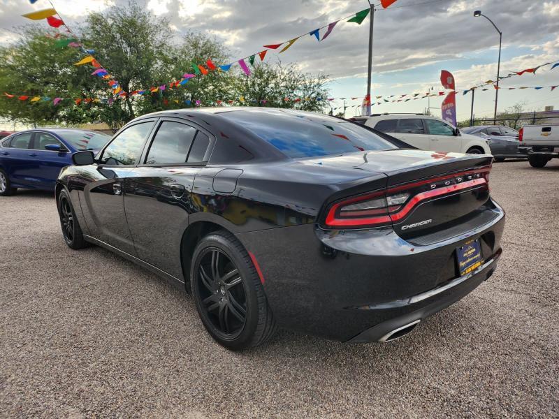 Dodge Charger SE 2016