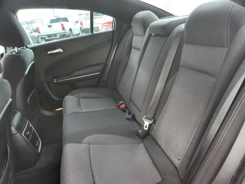 Dodge Charger SE 2016
