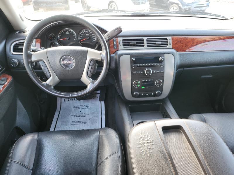 GMC Yukon SLT 4WD 2013