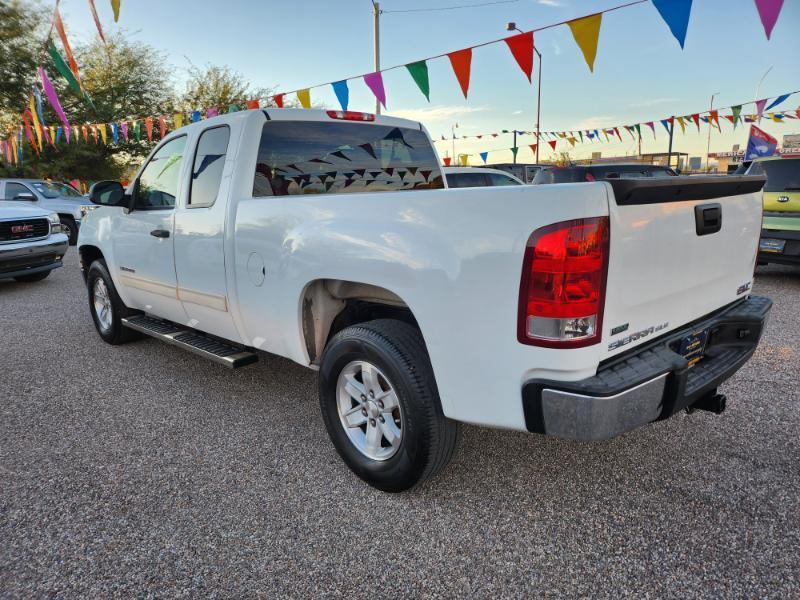 GMC Sierra photo 3