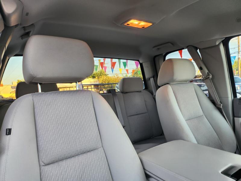 GMC Sierra photo 10