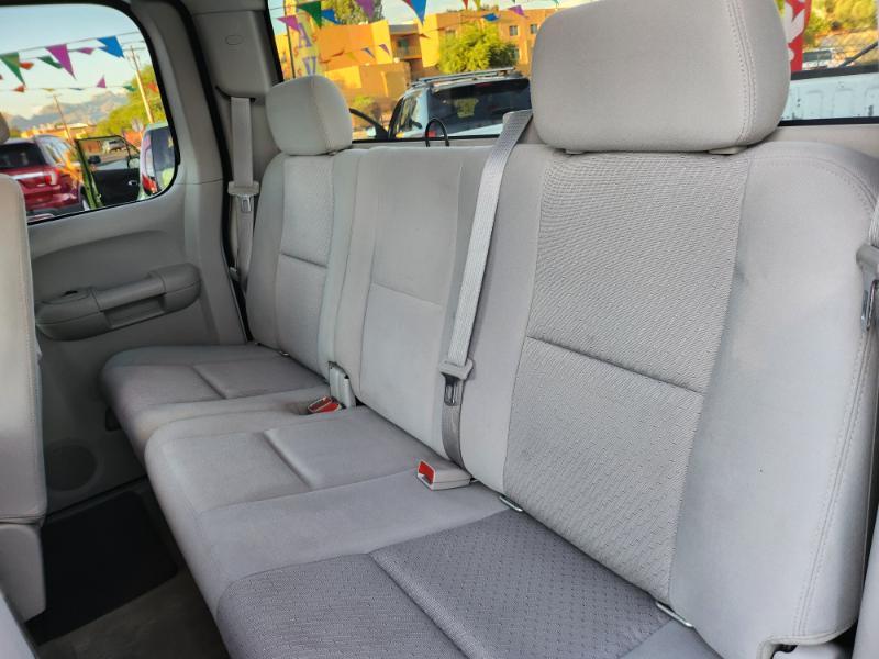 GMC Sierra photo 12
