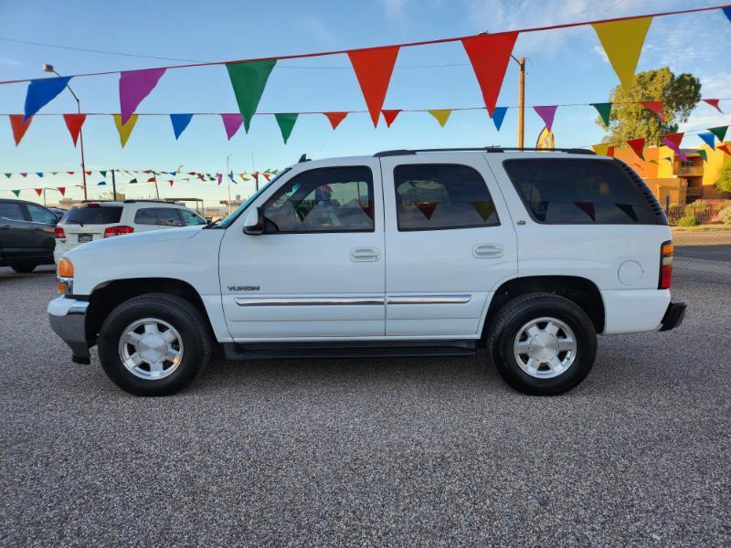 GMC Yukon photo 2