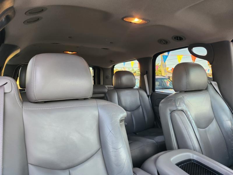 GMC Yukon photo 11
