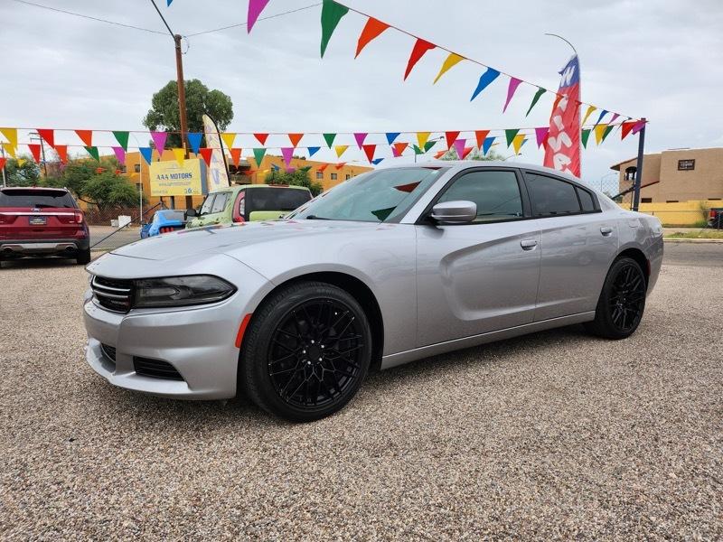 2017 Dodge Charger SE
