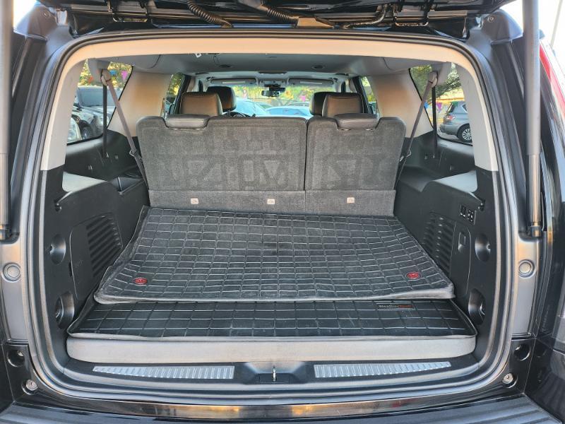 Cadillac Escalade ESV photo 15