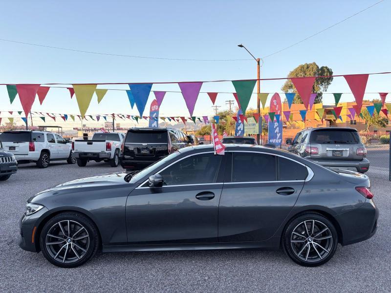 BMW 330i photo 4