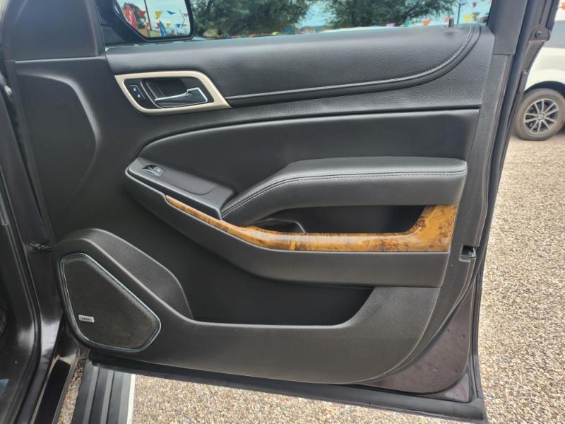 GMC Yukon photo 9