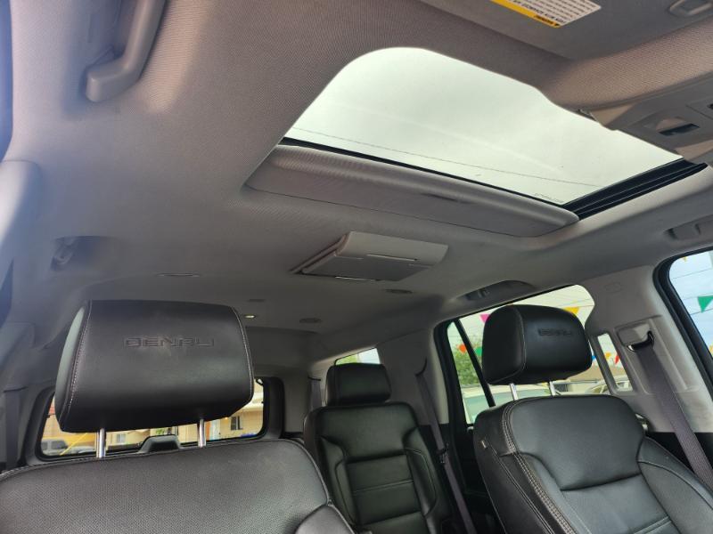 GMC Yukon photo 10