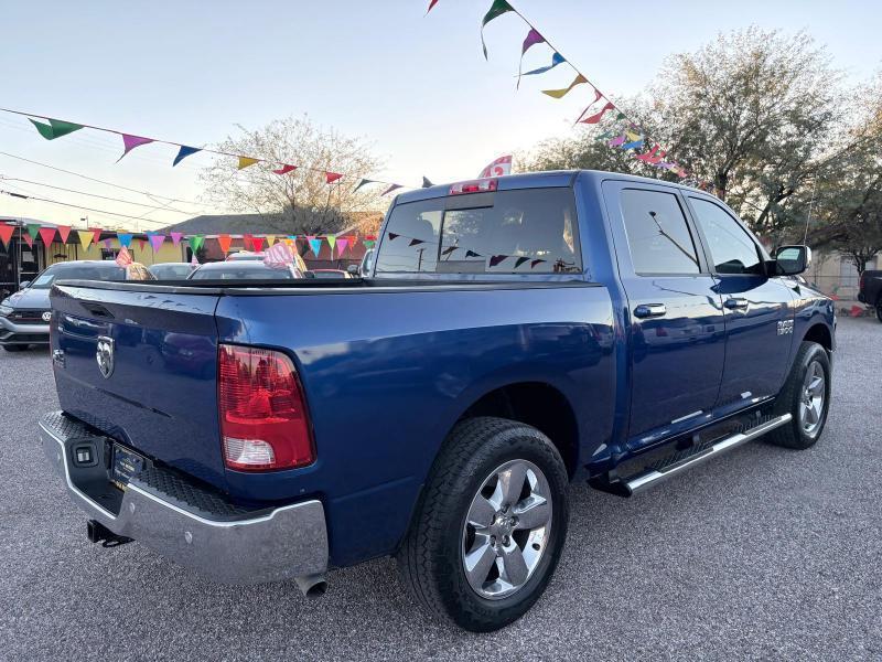 RAM 1500 Big Horn Crew Cab 2WD SWB 2016
