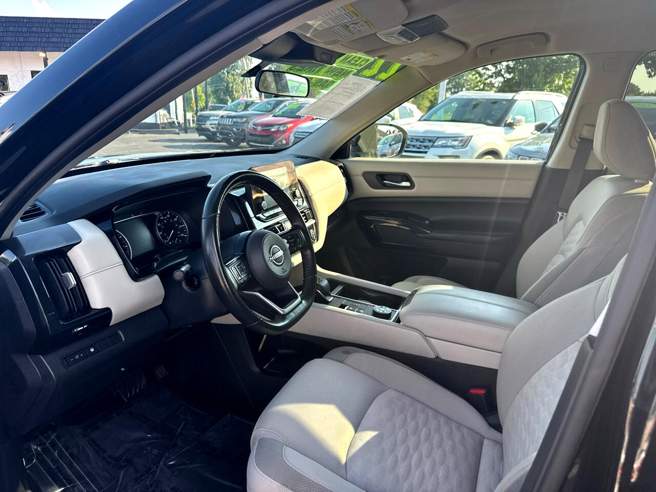 Nissan Pathfinder SV 4WD 2022 Nissan Pathfinder SV 4WD 2022