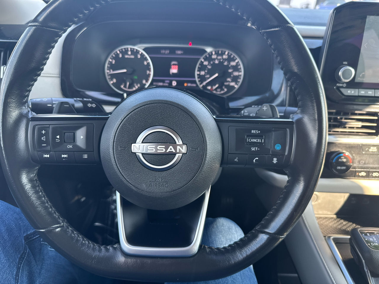 Nissan Pathfinder SV 4WD 2022 Nissan Pathfinder SV 4WD 2022