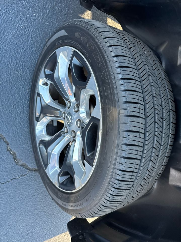 RAM 1500 4WD Crew Cab 140.5" Longhorn 2019 RAM 1500 4WD Crew Cab 140.5" Longhorn 2019