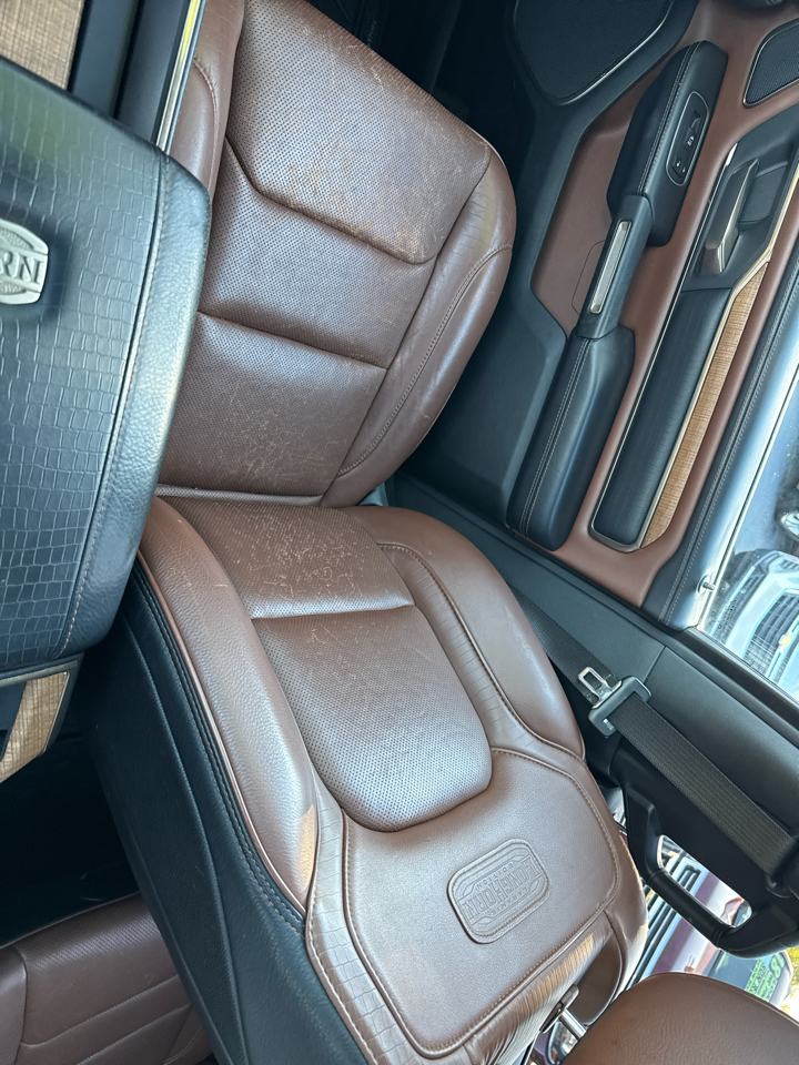 RAM 1500 4WD Crew Cab 140.5" Longhorn 2019 RAM 1500 4WD Crew Cab 140.5" Longhorn 2019