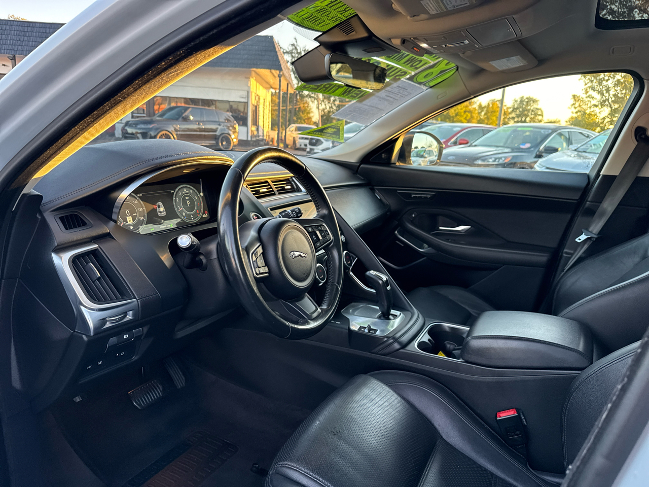 Jaguar E-Pace SE 2018 Jaguar E-Pace SE 2018