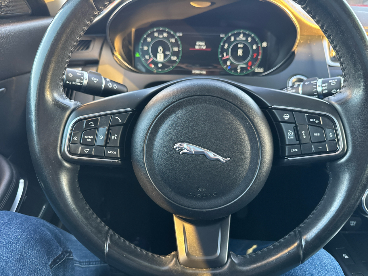 Jaguar E-Pace SE 2018 Jaguar E-Pace SE 2018