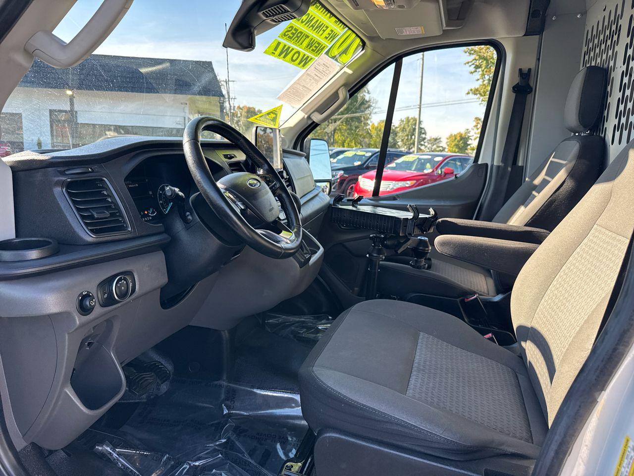 Ford Transit 250 Van Med. Roof w/Sliding Pass. 130-in. WB 2020 Ford Transit 250 Van Med. Roof w/Sliding Pass. 130-in. WB 2020