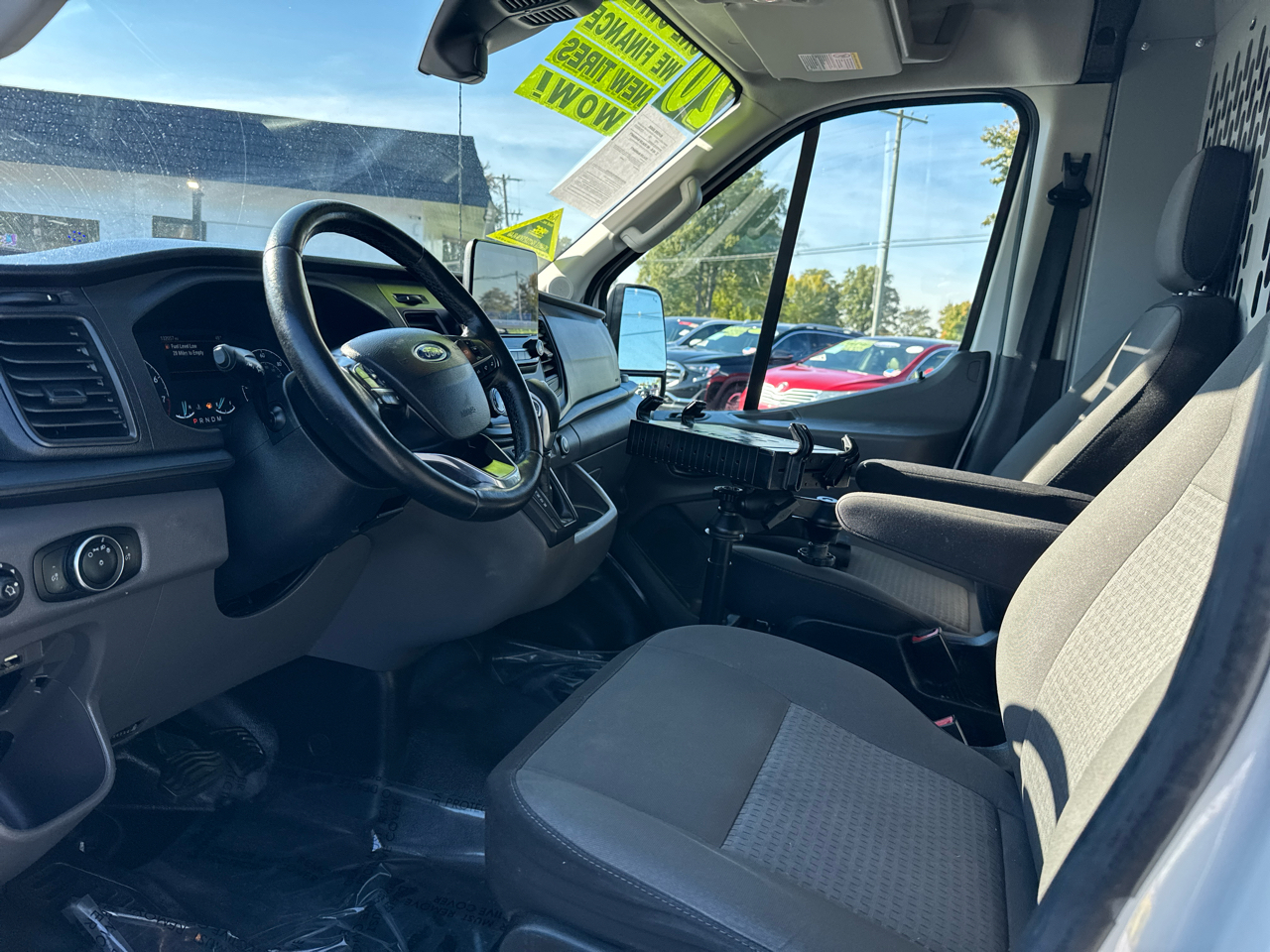 Ford Transit 250 Van Med. Roof w/Sliding Pass. 130-in. WB 2020 Ford Transit 250 Van Med. Roof w/Sliding Pass. 130-in. WB 2020