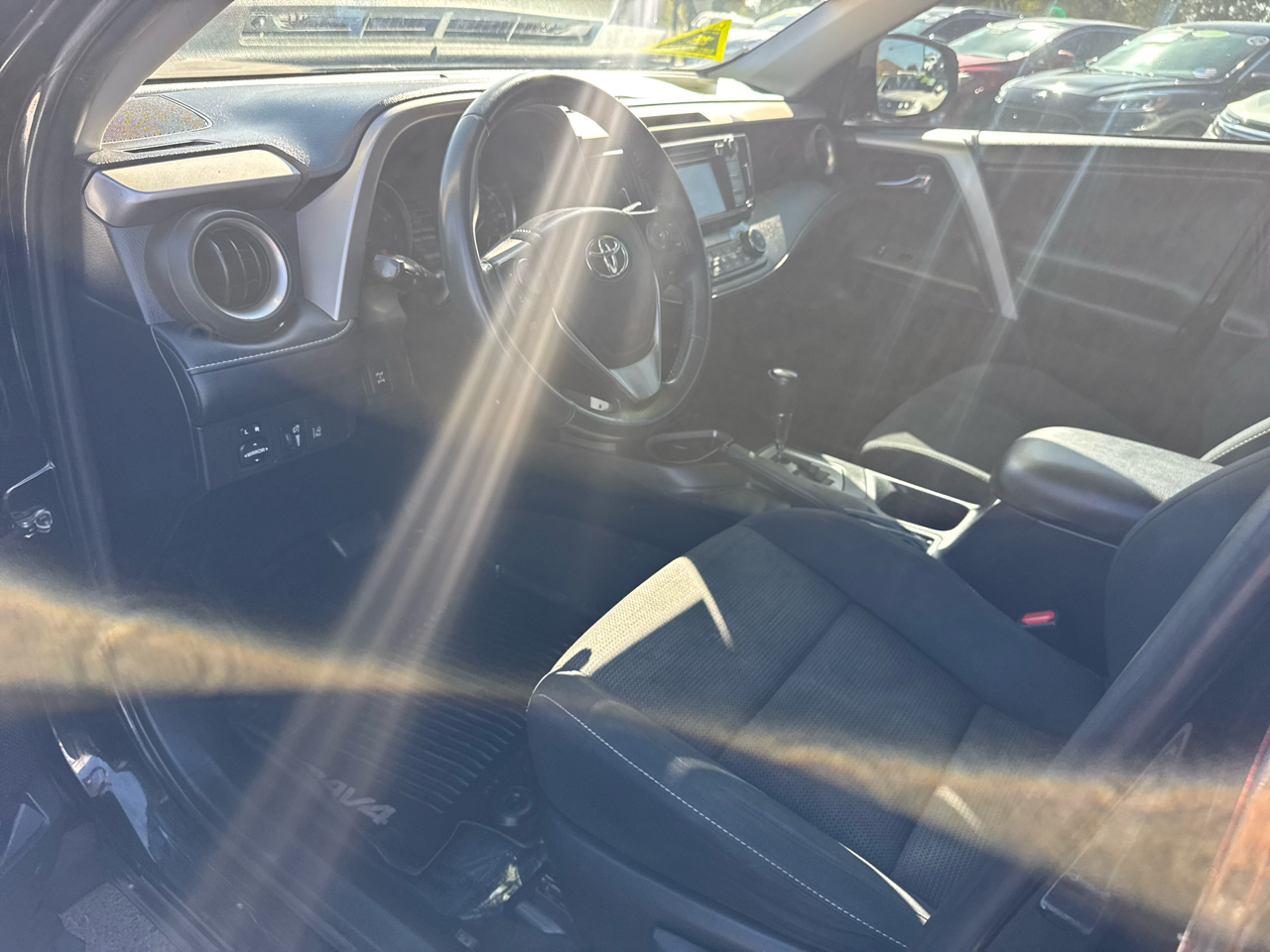 Toyota RAV4 XLE AWD 2017 Toyota RAV4 XLE AWD 2017