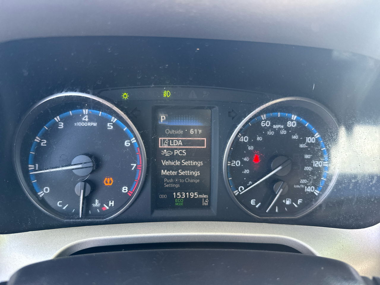 Toyota RAV4 XLE AWD 2017 Toyota RAV4 XLE AWD 2017