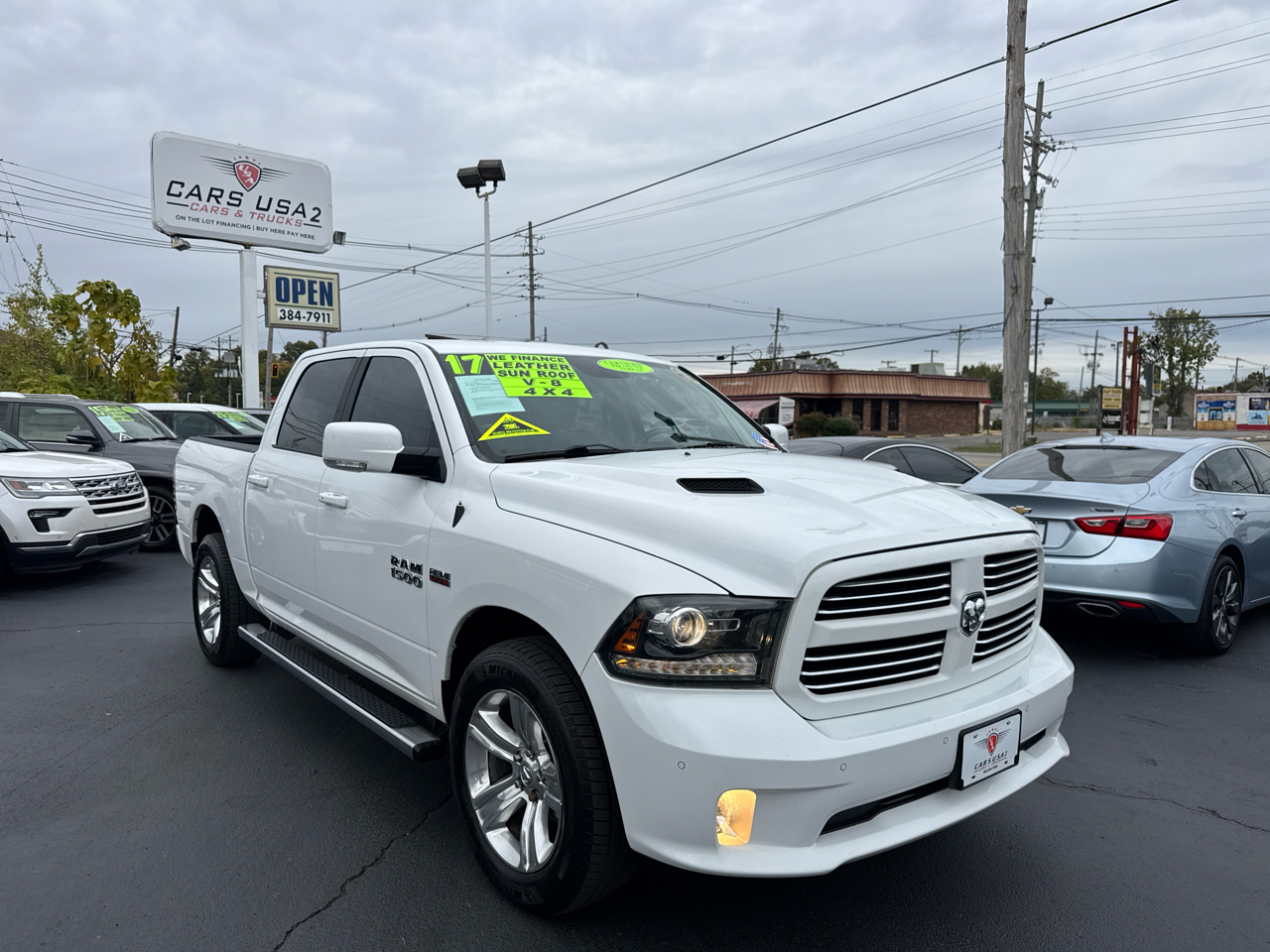 RAM 1500 4WD Crew Cab 140.5" Sport 2017 RAM 1500 4WD Crew Cab 140.5" Sport 2017