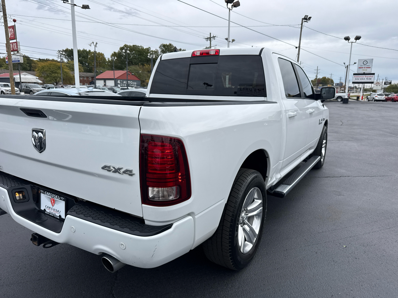 RAM 1500 4WD Crew Cab 140.5" Sport 2017 RAM 1500 4WD Crew Cab 140.5" Sport 2017