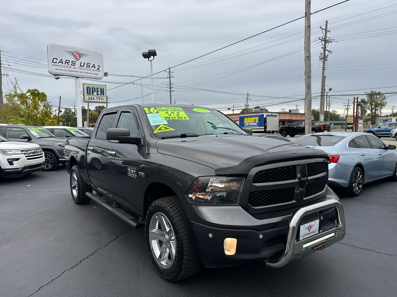 RAM 1500 4WD Crew Cab 140.5" SLT 2016 RAM 1500 4WD Crew Cab 140.5" SLT 2016
