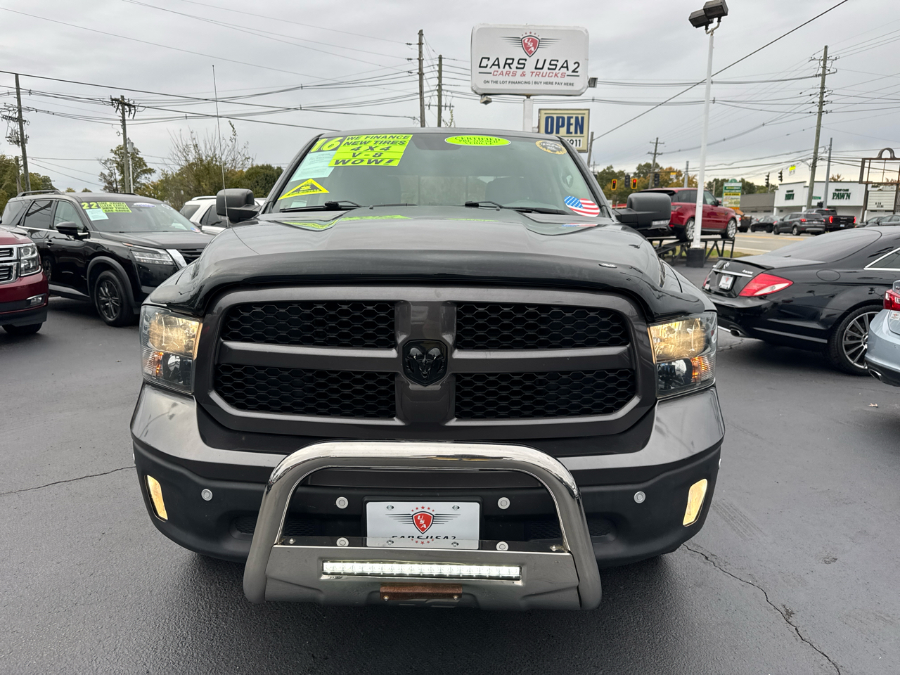 RAM 1500 4WD Crew Cab 140.5" SLT 2016 RAM 1500 4WD Crew Cab 140.5" SLT 2016