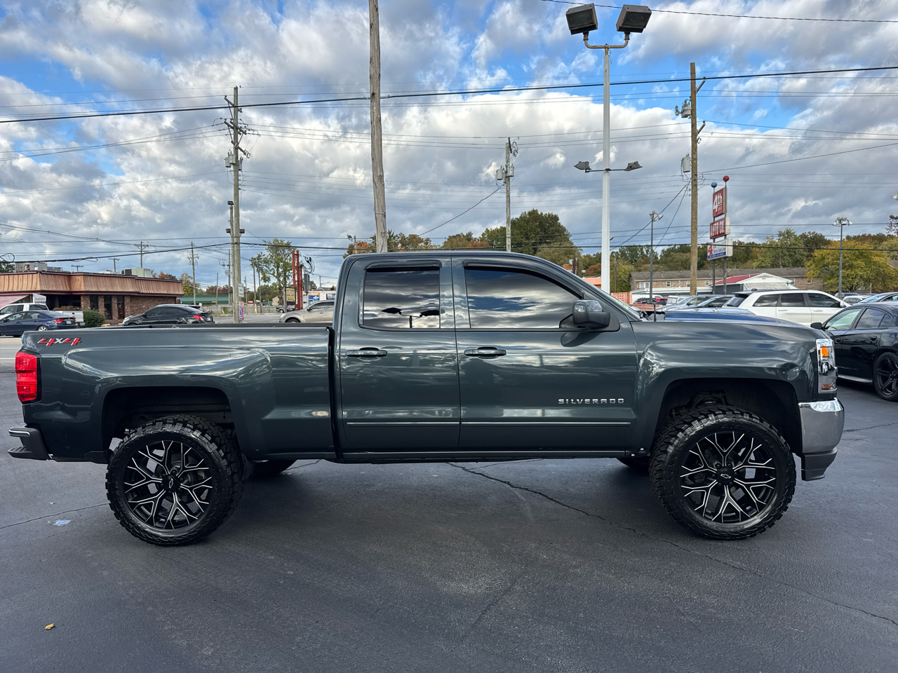 Chevrolet Silverado 1500 1LT Double Cab 4WD 2019 Chevrolet Silverado 1500 1LT Double Cab 4WD 2019