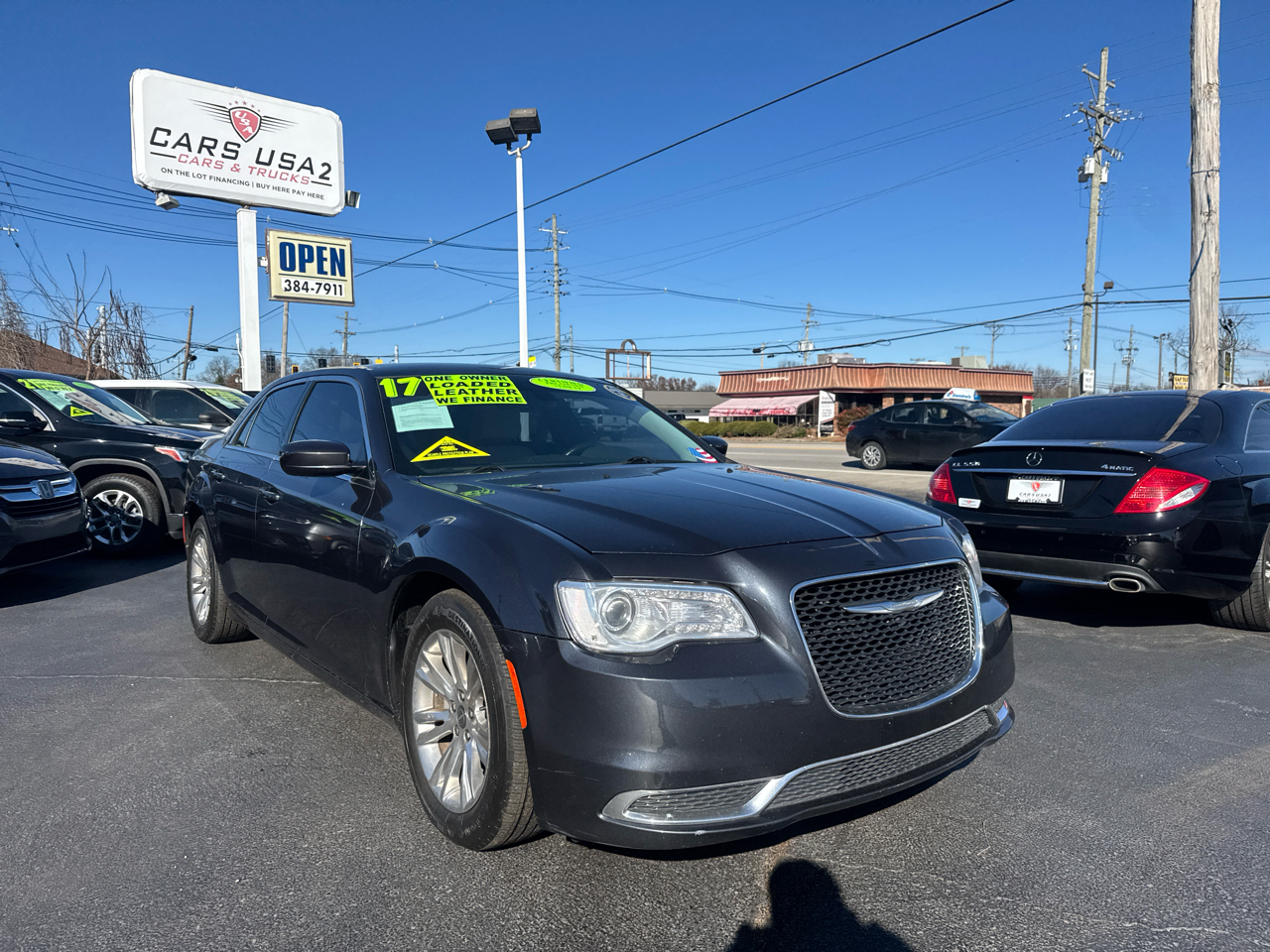 2017 Chrysler 300 Limited