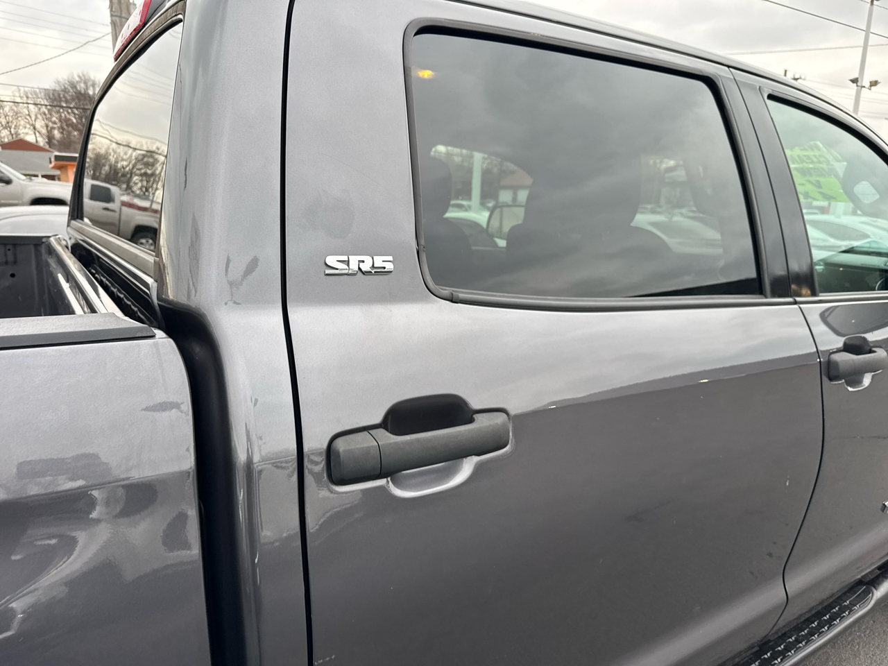 Toyota Tundra SR5 5.7L V8 CrewMax 4WD 2021