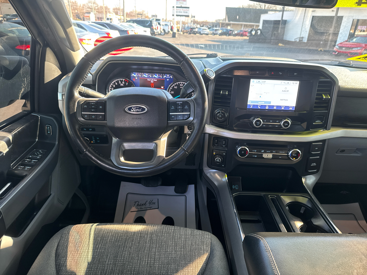 Ford F-150 4WD SuperCab 133" XLT 2022