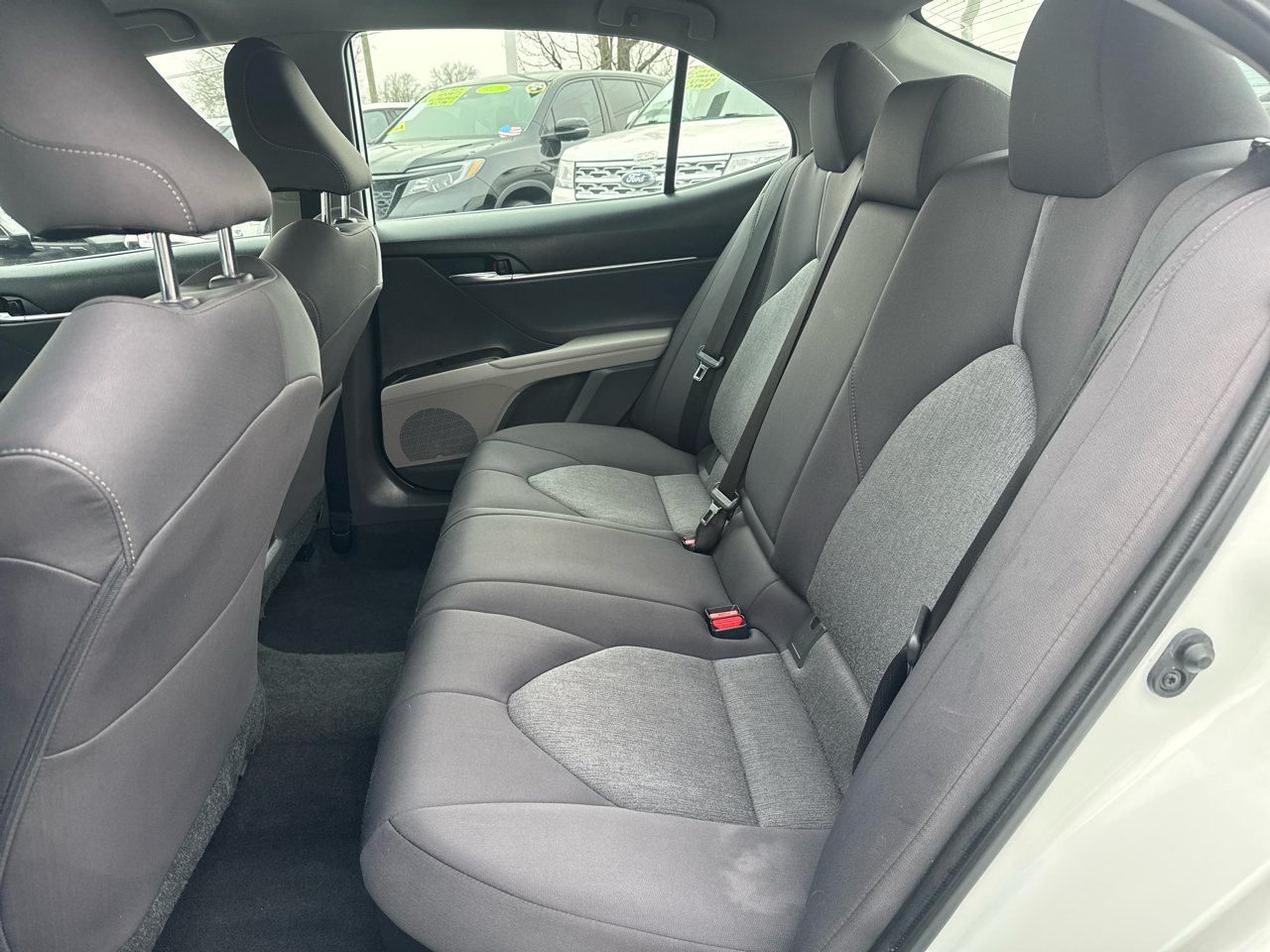 Toyota Camry Hybrid LE 2021