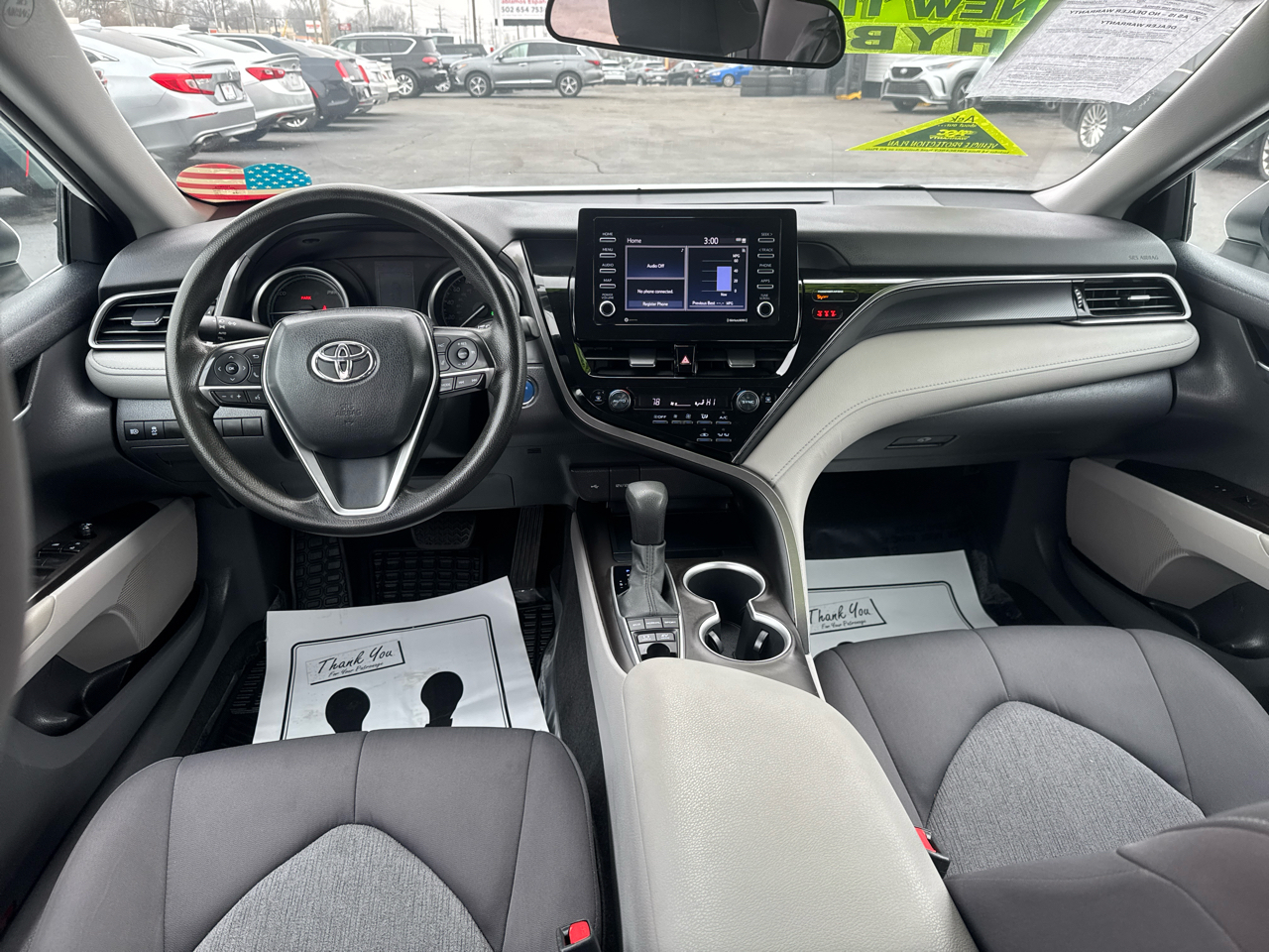 Toyota Camry Hybrid LE 2021