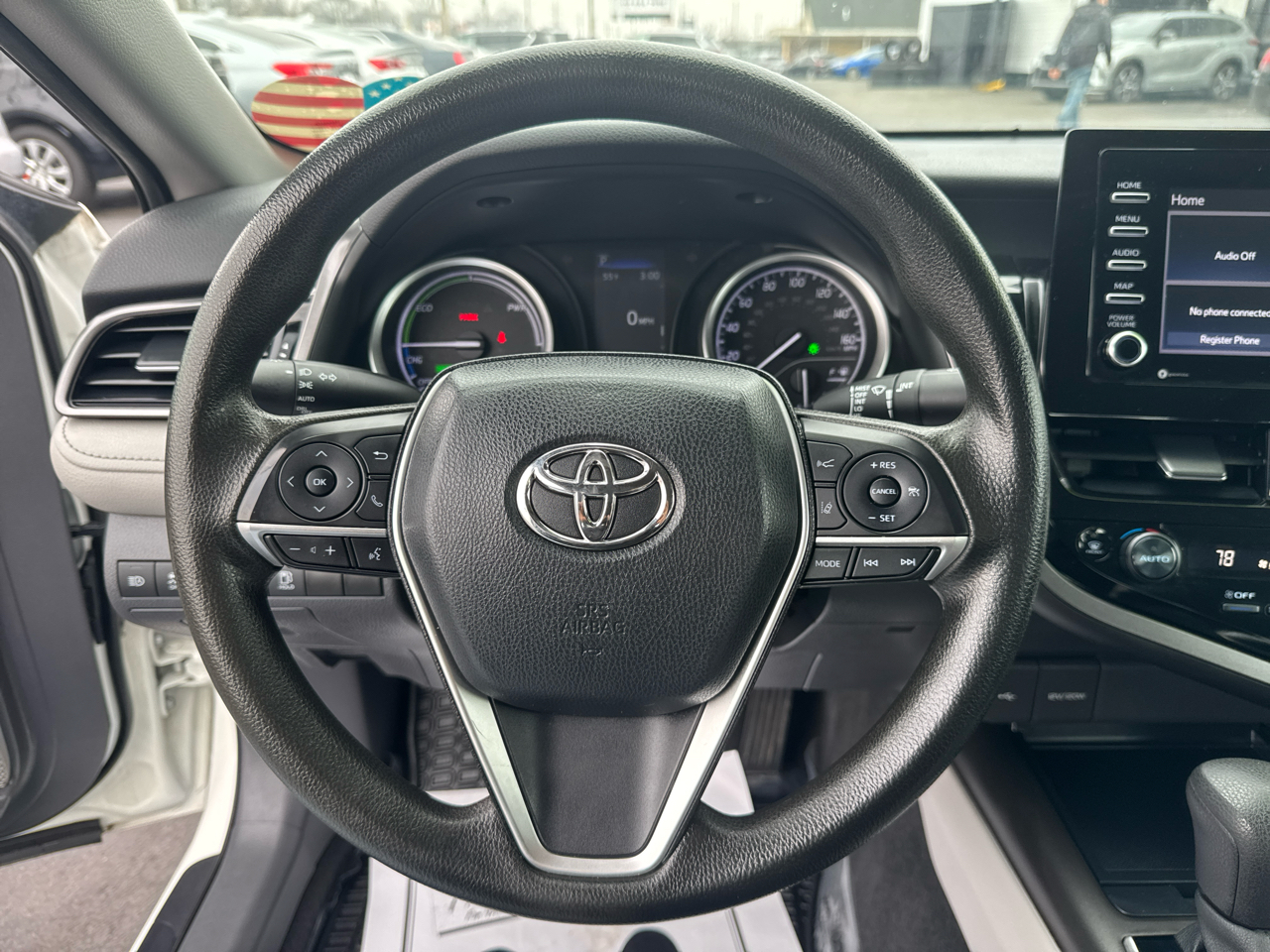 Toyota Camry Hybrid LE 2021