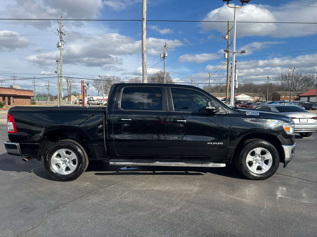 RAM 1500 Big Horn Crew Cab SWB 4WD 2020