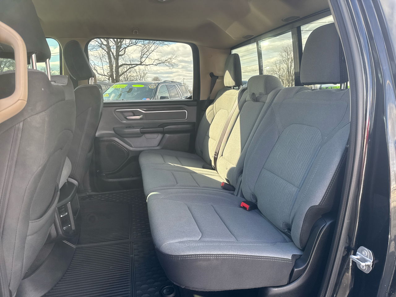 RAM 1500 Big Horn Crew Cab SWB 4WD 2020