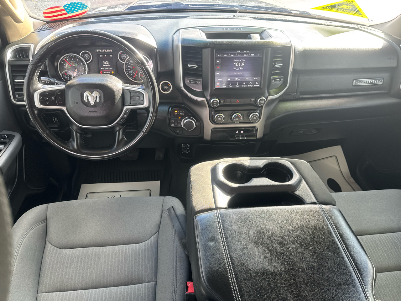 RAM 1500 Big Horn Crew Cab SWB 4WD 2020