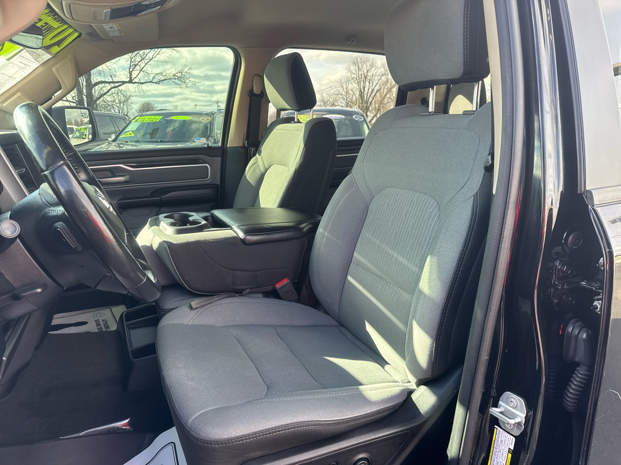 RAM 1500 Big Horn Crew Cab SWB 4WD 2020