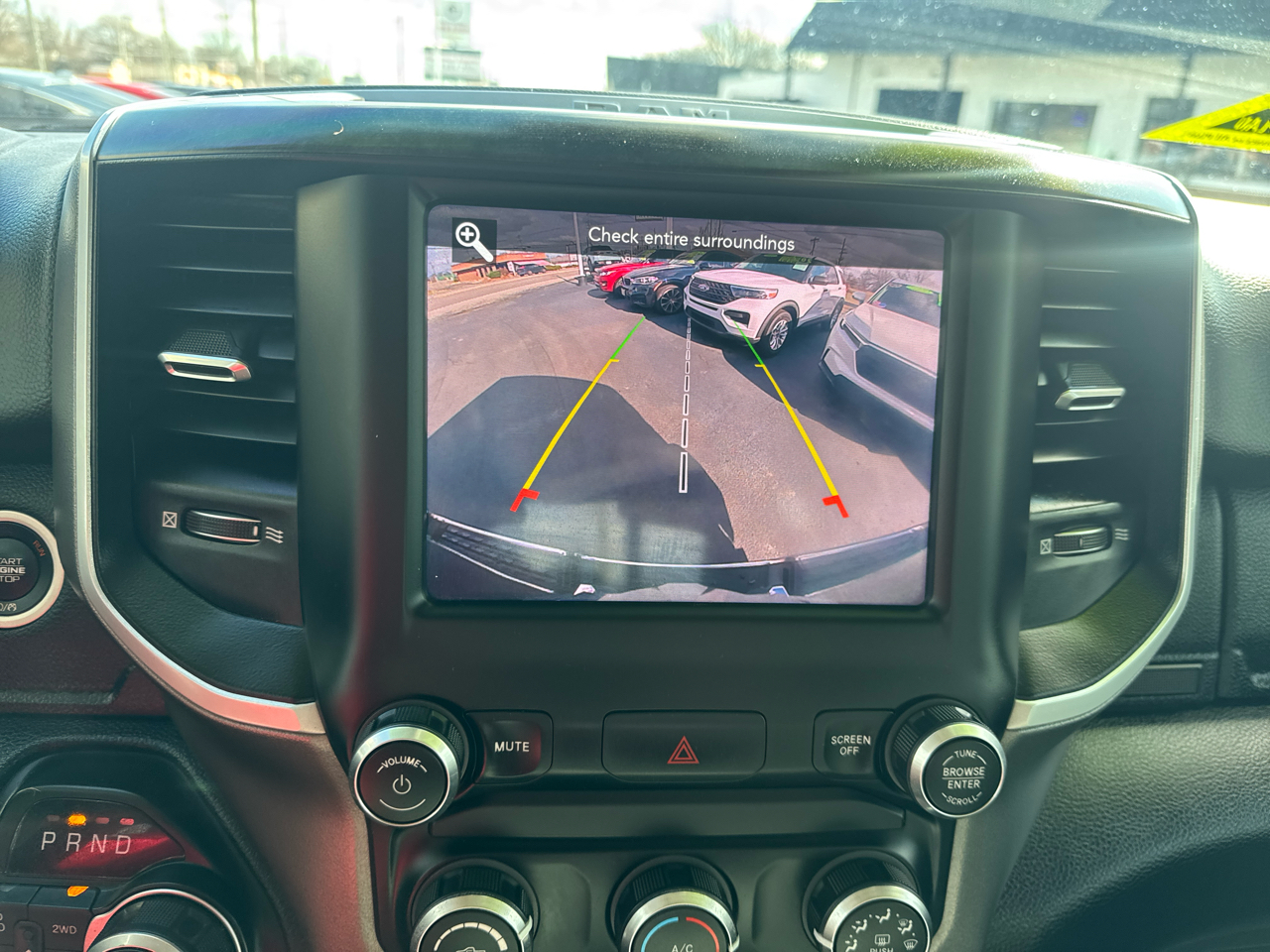 RAM 1500 Big Horn Crew Cab SWB 4WD 2020