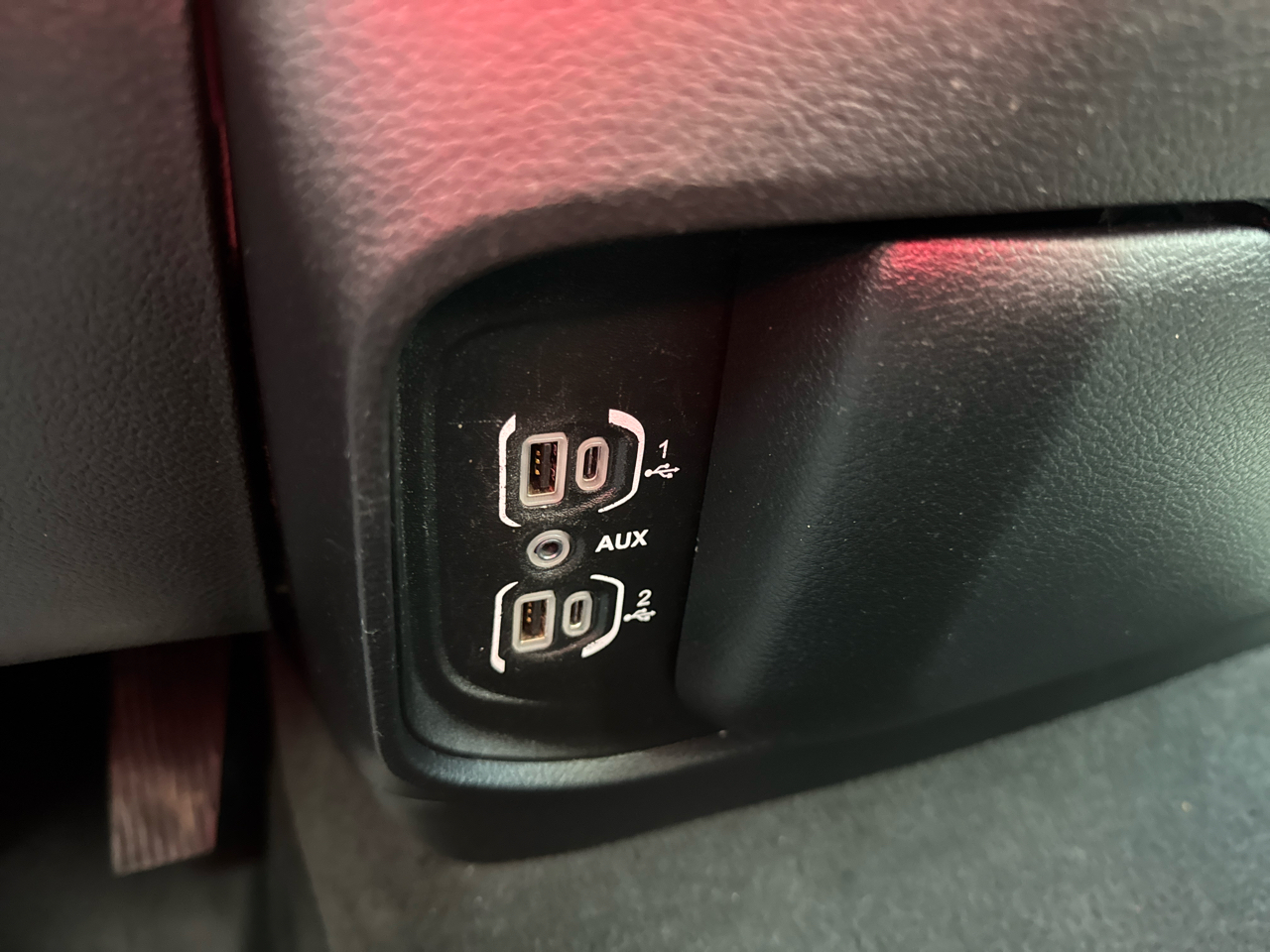 RAM 1500 Big Horn Crew Cab SWB 4WD 2020