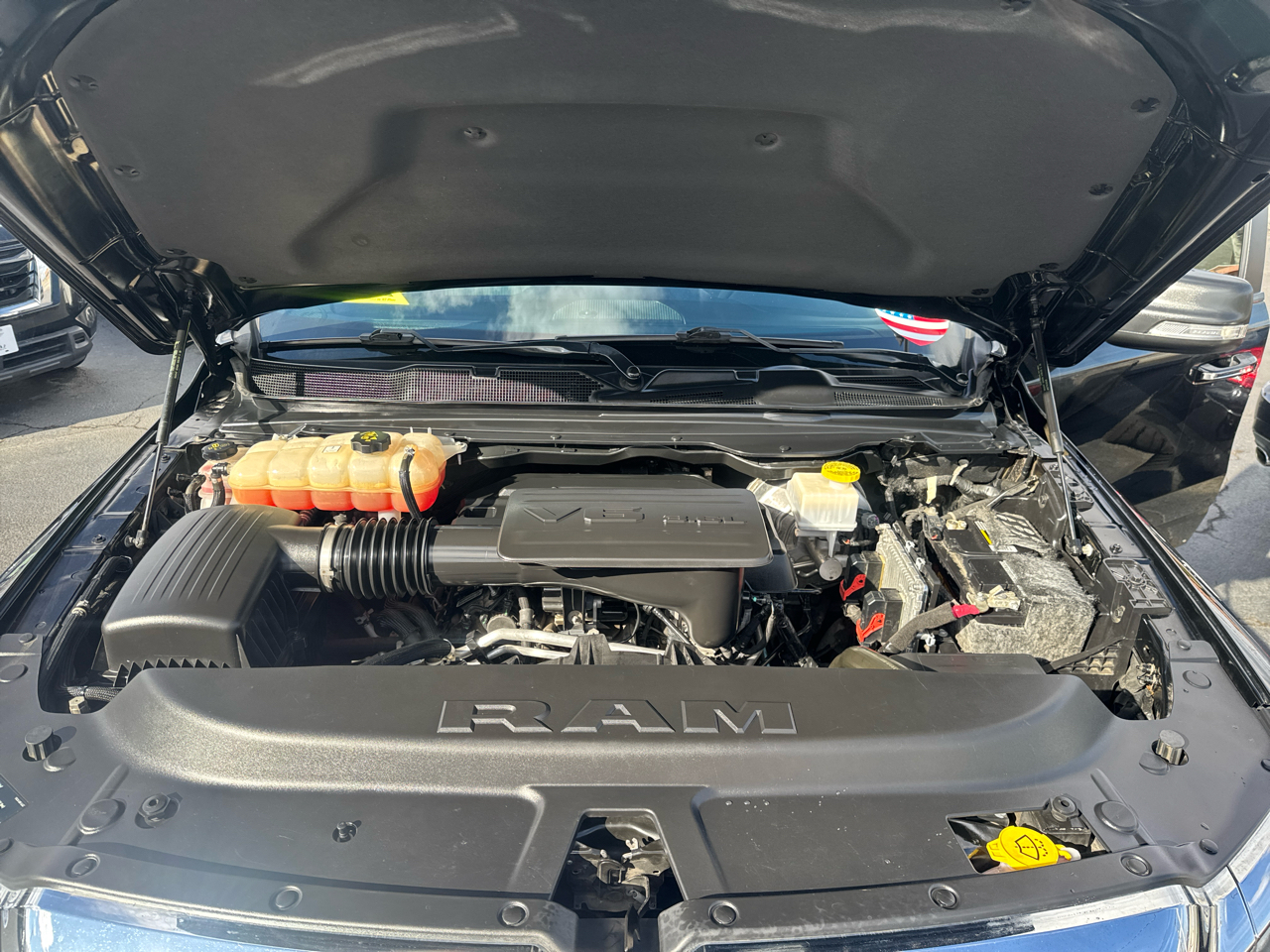 RAM 1500 Big Horn Crew Cab SWB 4WD 2020