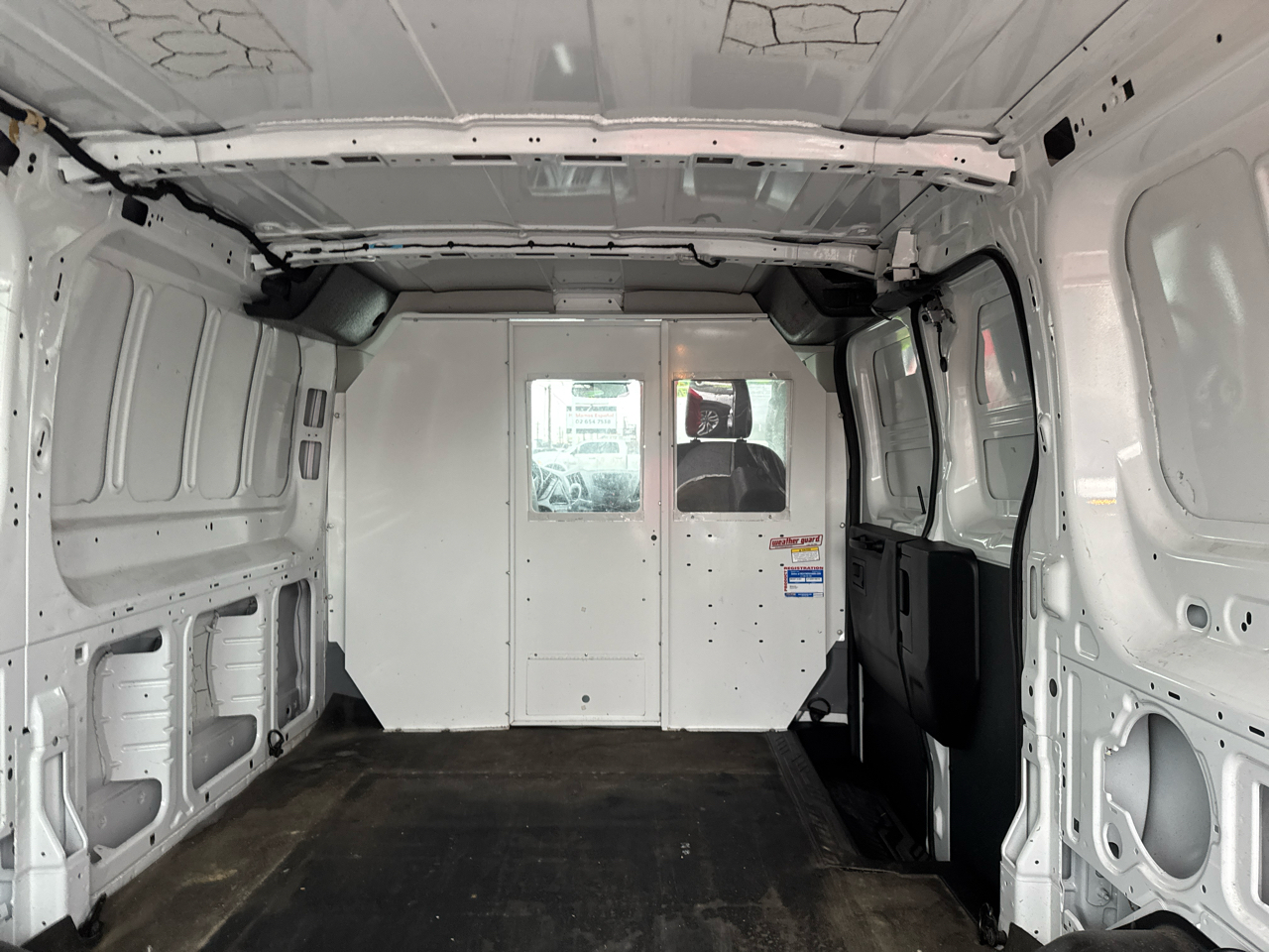 Ford Transit 150 Van Low Roof 60/40 Pass. 130-in. WB 2015
