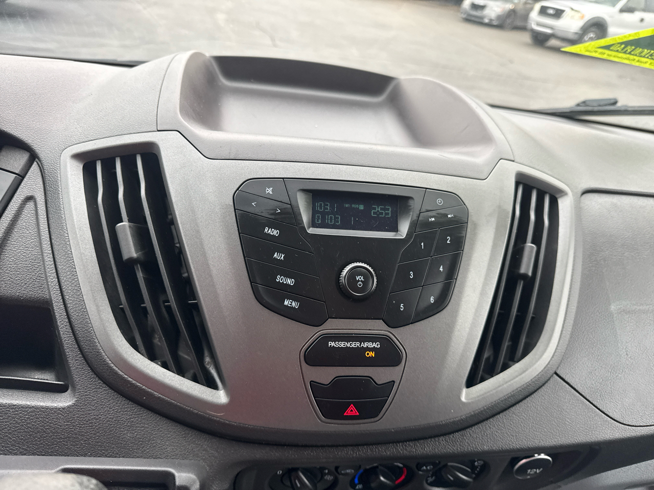 Ford Transit 150 Van Low Roof 60/40 Pass. 130-in. WB 2015