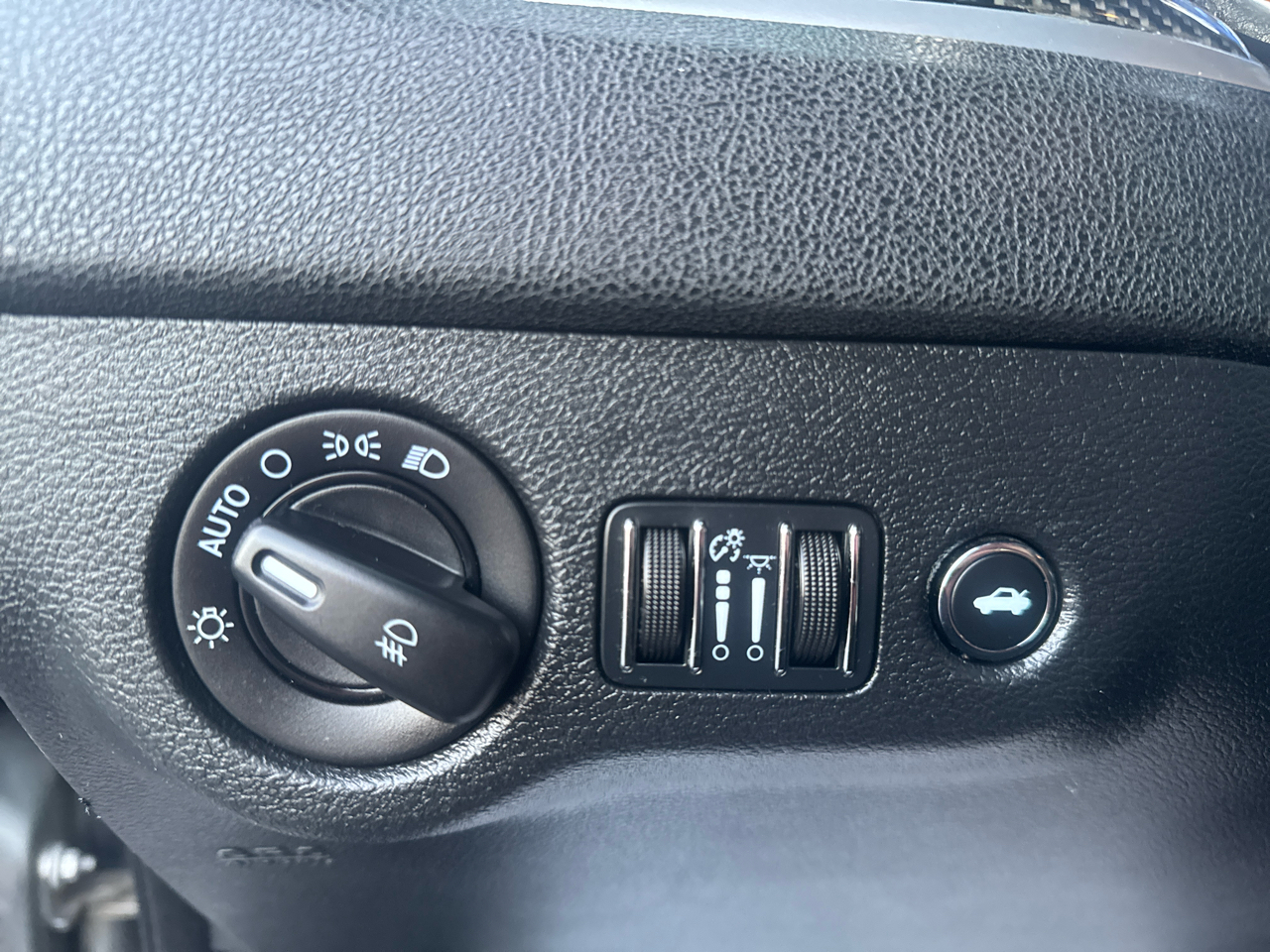 Chrysler 300 SRT8 2012