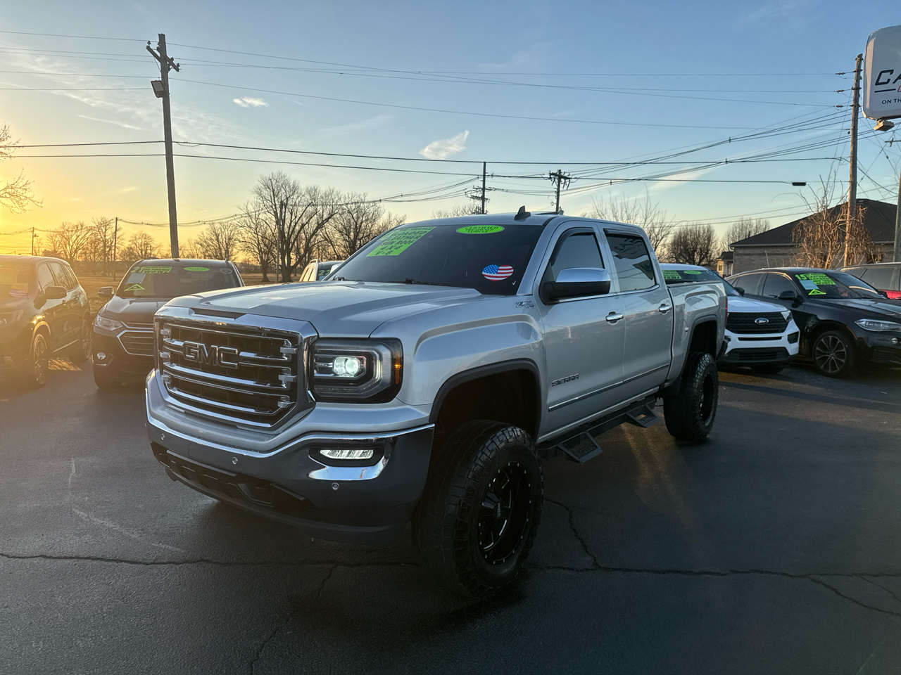 GMC Sierra 1500 4WD Crew Cab 143.5" SLT 2018